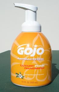 Gojo Luxuxy Foam Antibacterial Hand Soap